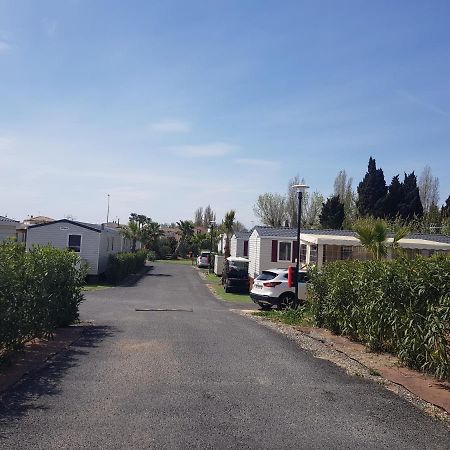 Mobil Home 8 Personnes Les Sables Du Midi Сериньян Екстер'єр фото