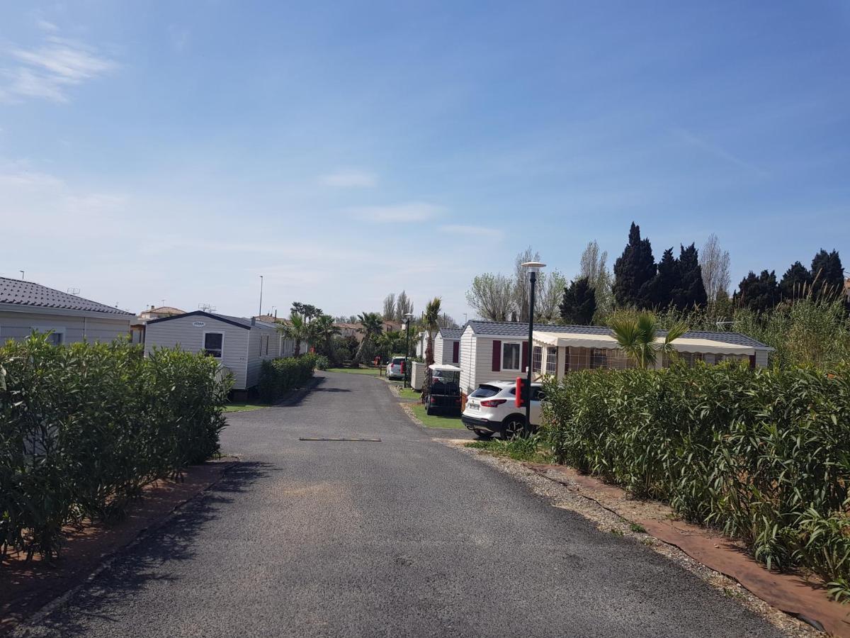 Mobil Home 8 Personnes Les Sables Du Midi Сериньян Екстер'єр фото